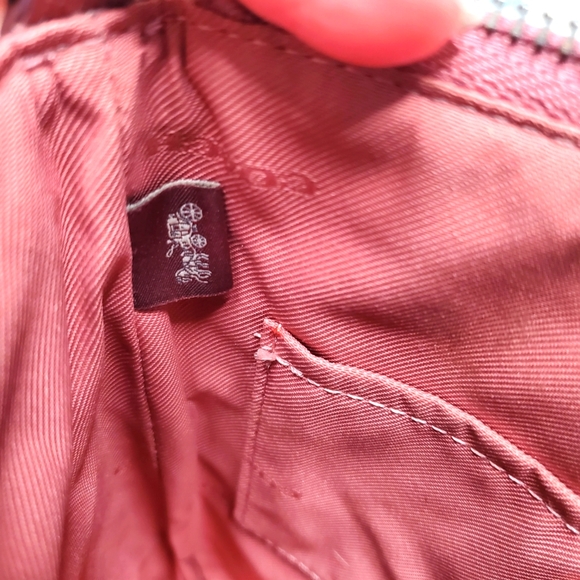 32) COACH Kitt Crossbody Cross-grain Messenger Bag - Picture 3 of 8